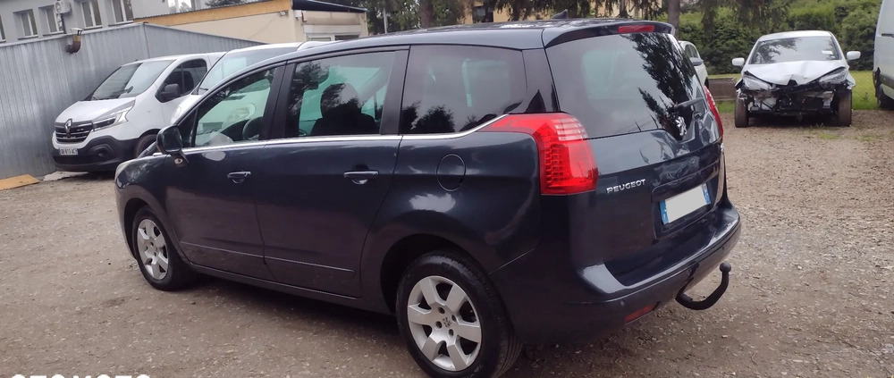 Peugeot 5008 cena 15499 przebieg: 208000, rok produkcji 2012 z Wieliczka małe 352